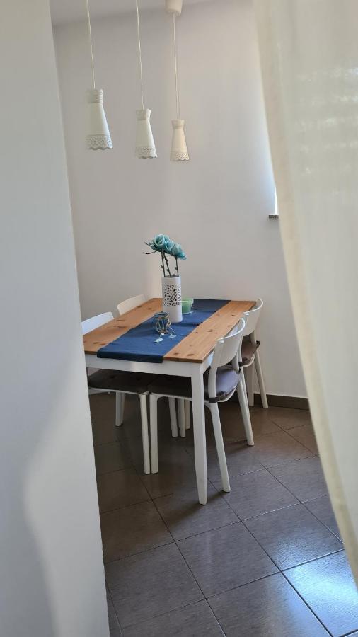 Dora Hotell Njivice Exteriör bild